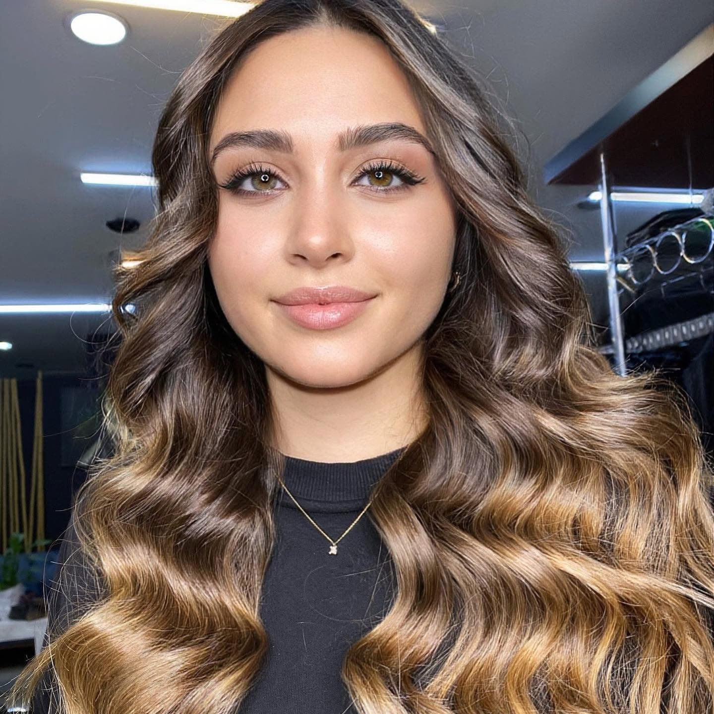 Sombre - Bahçeşehir Orçun Ekiz Coiffeur